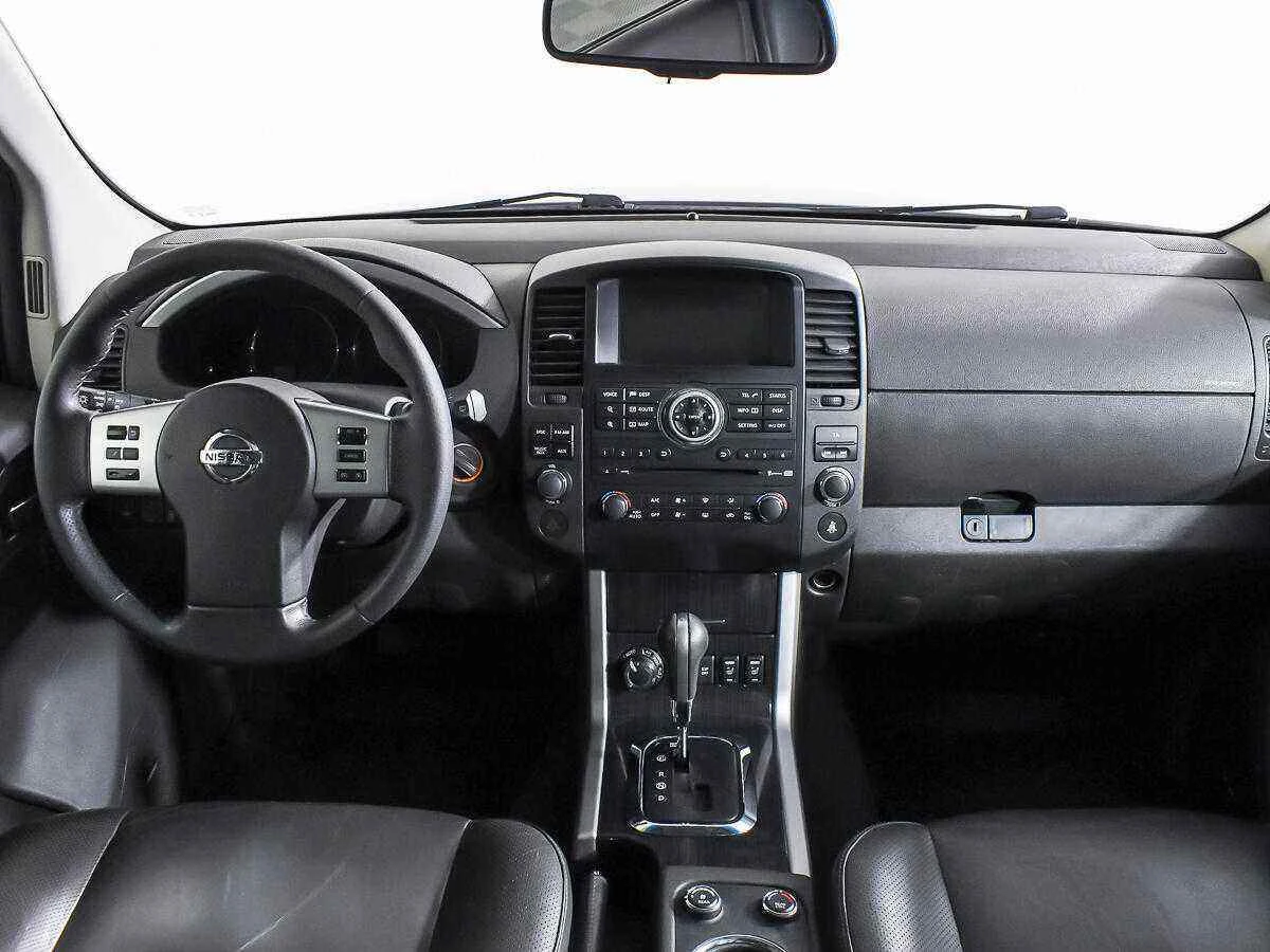 Nissan Pathfinder, Синий, 2011, Автоматическая, 190 л.с., цена от 922 000 руб.
