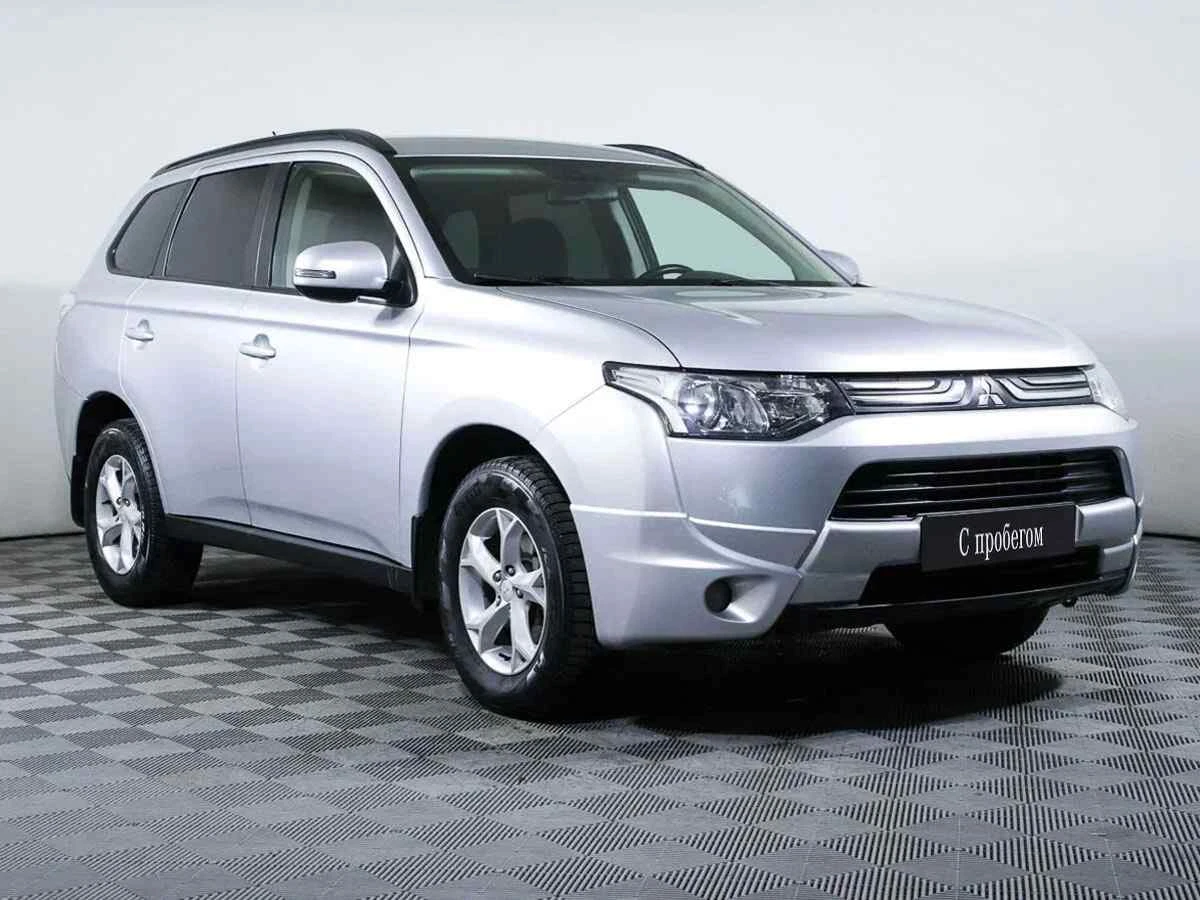 Mitsubishi Outlander, Серебряный, 2013, Вариатор, 167 л.с., цена от 749 000 руб.