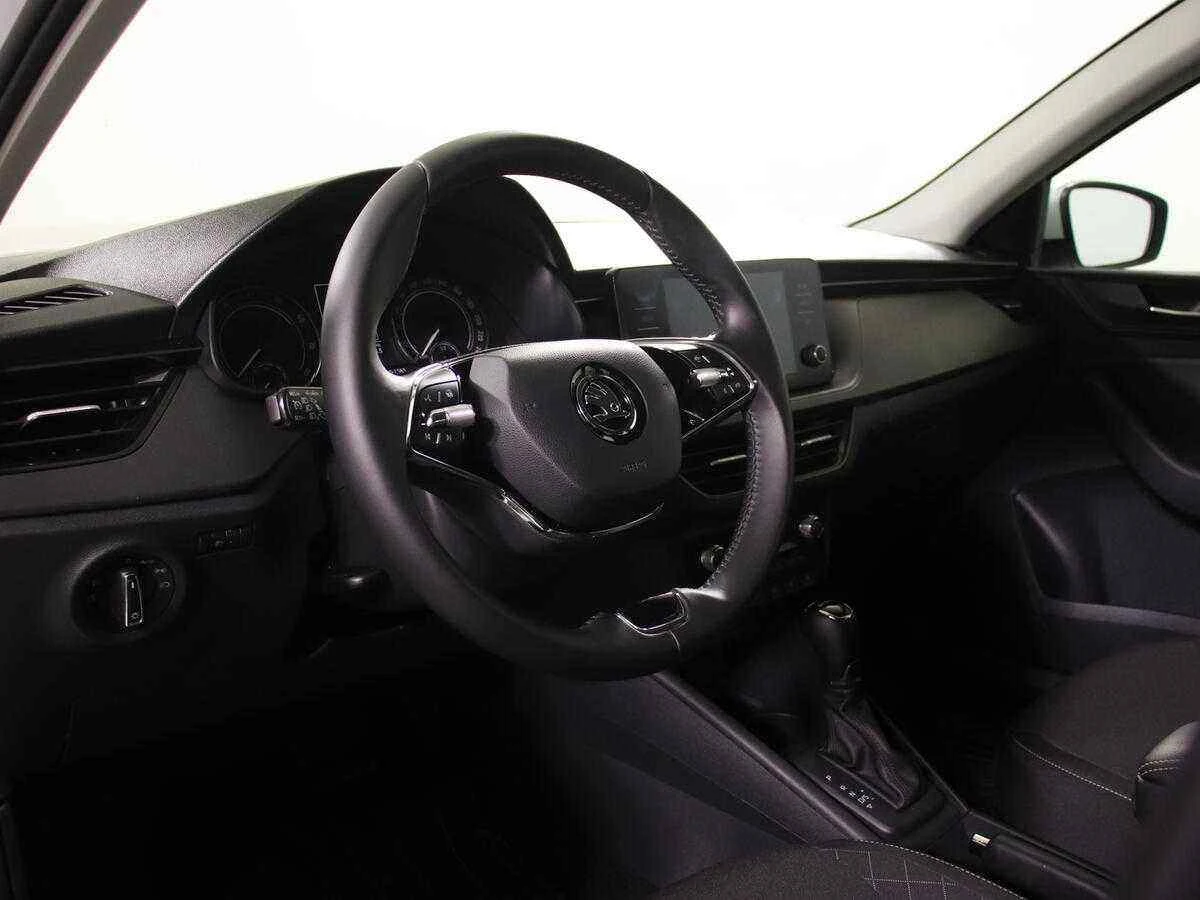 Skoda Rapid, Белый, 2022, Автоматическая, 110 л.с., цена от 1 400 000 руб.