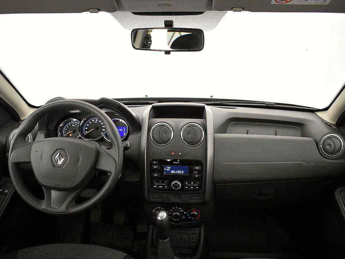 Renault Duster, Черный, 2018, Механическая, 114 л.с., цена от 983 000 руб.