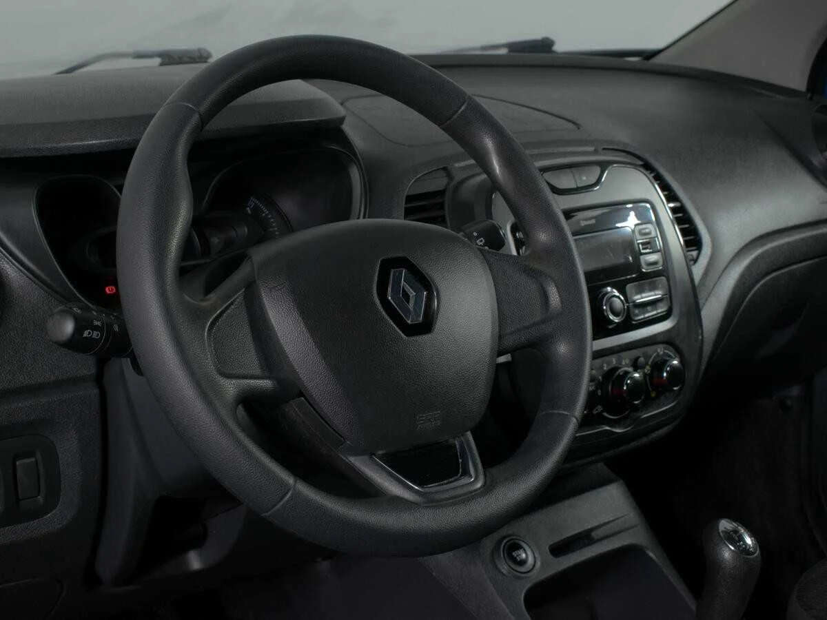 RENAULT KAPTUR, Голубой, 2018, Механическая, 114 л.с., цена от 1 004 800 руб.