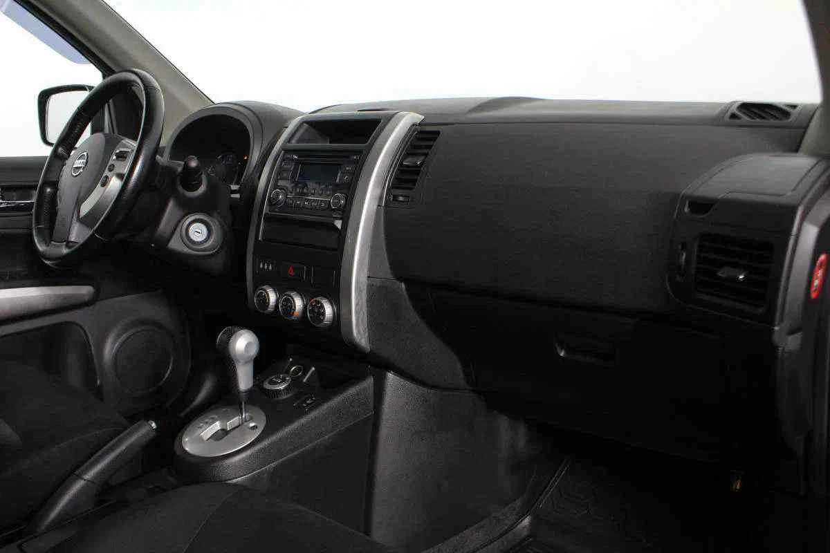 Nissan X-Trail, Серый, 2014, Вариатор, 169 л.с., цена от 969 000 руб.