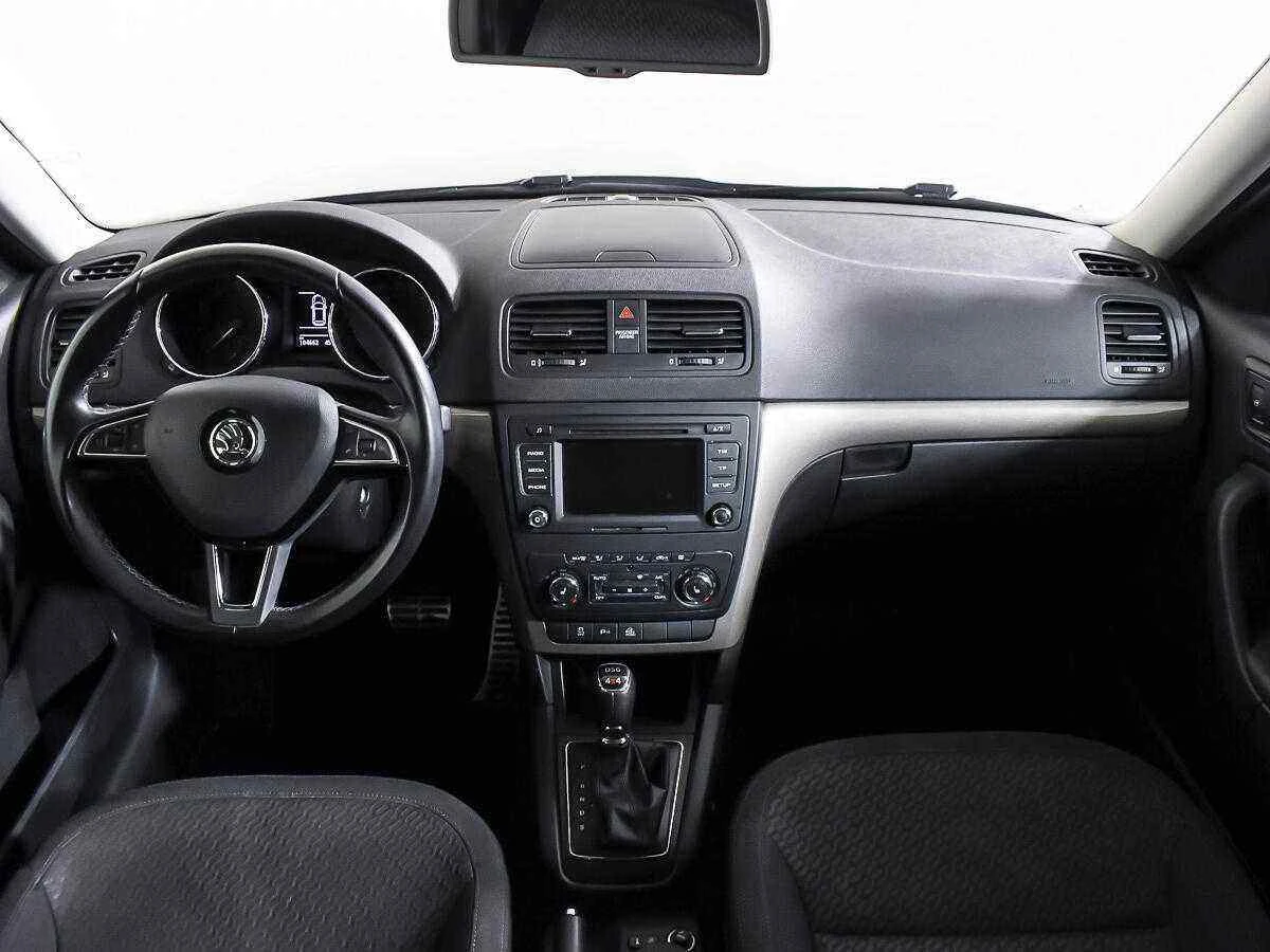 Skoda Yeti, Серый, 2014, Робот, 152 л.с., цена от 580 000 руб.