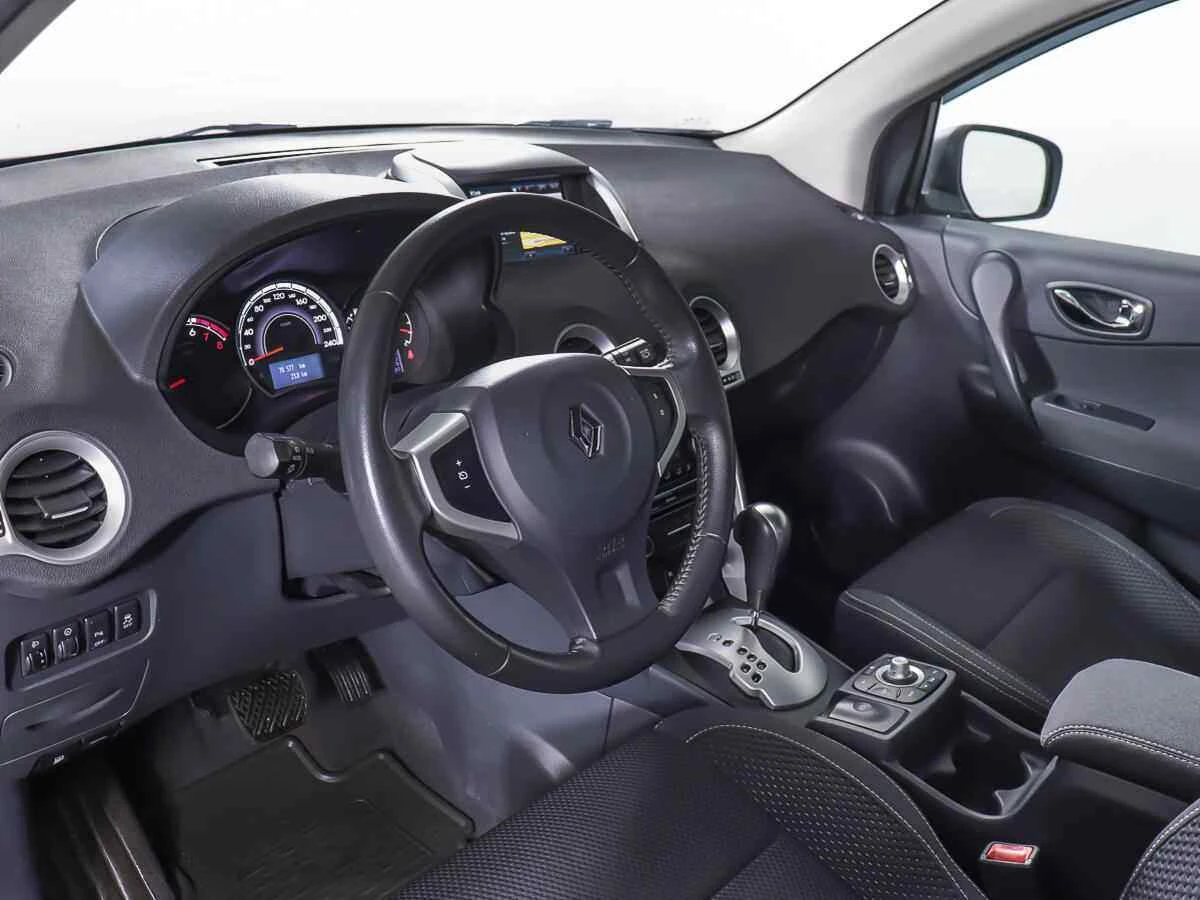 Renault Koleos, Бежевый, 2015, Вариатор, 140 л.с., цена от 905 000 руб.