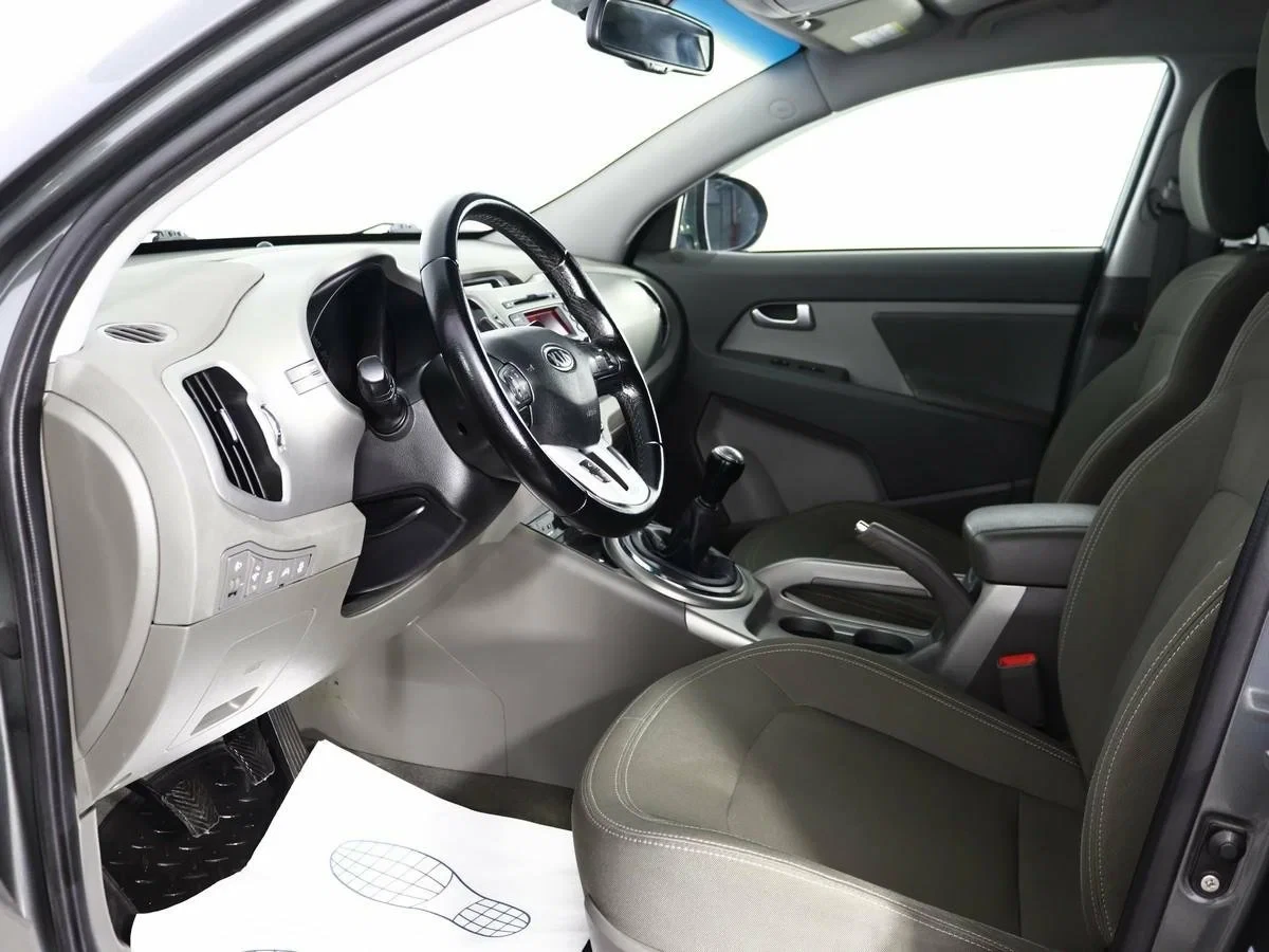 KIA Sportage, Серый, 2012, Механическая, 150 л.с., цена от 678 000 руб.