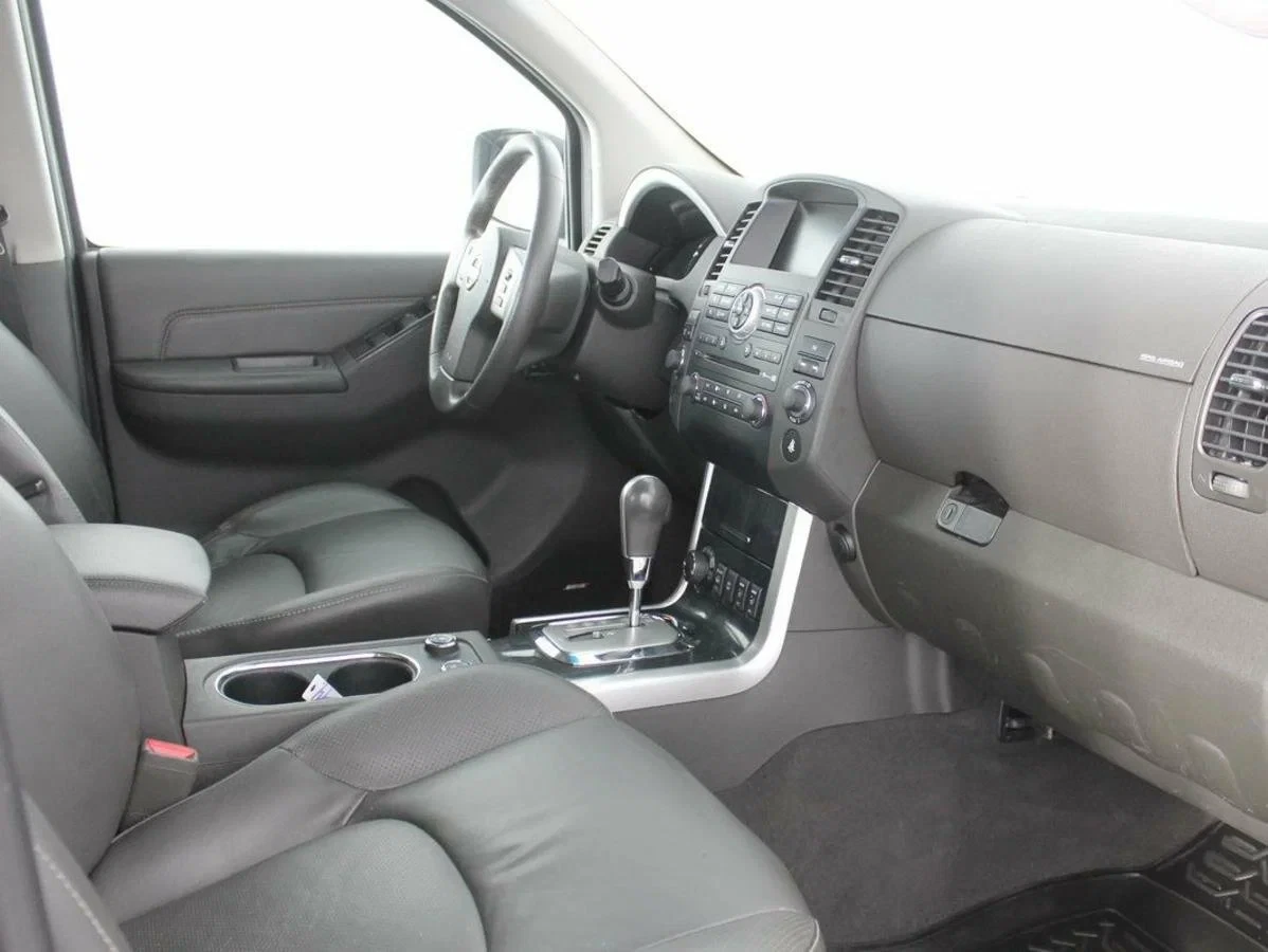 Nissan Pathfinder, Черный, 2012, Автоматическая, 190 л.с., цена от 895 000 руб.