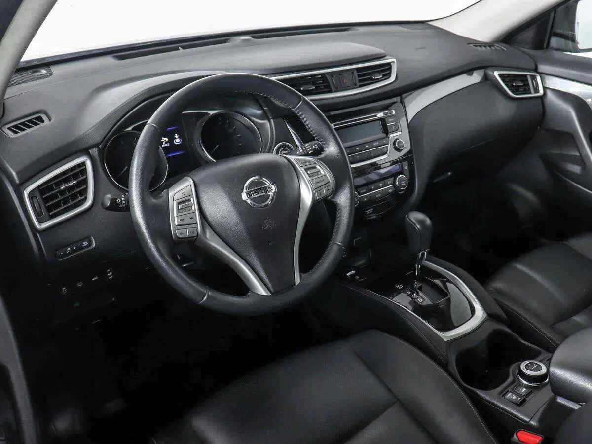 Nissan X-Trail, Серебряный, 2015, Вариатор, 171 л.с., цена от 1 179 300 руб.