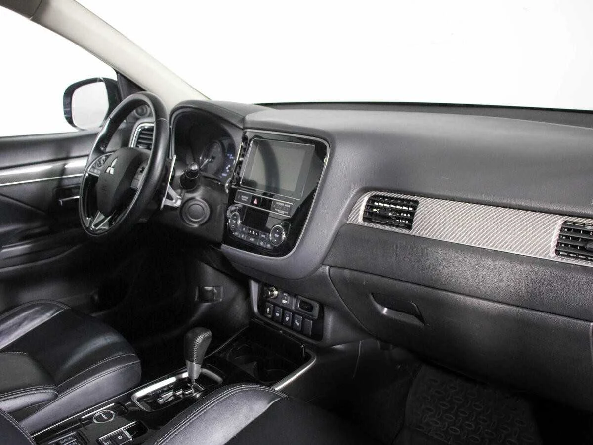MITSUBISHI OUTLANDER, Белый, 2019, Вариатор, 167 л.с., цена от 1 407 200 руб.