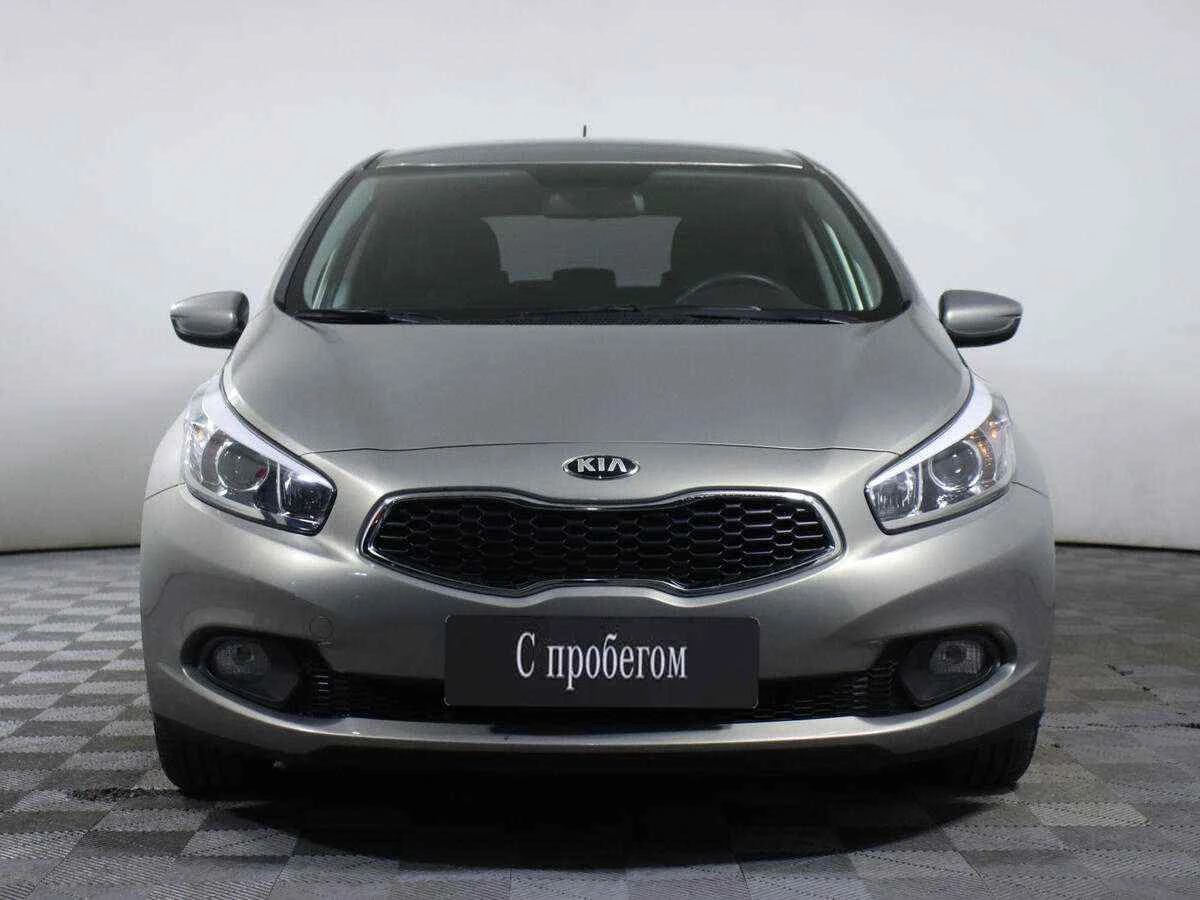 KIA Ceed, Бежевый, 2014, Механическая, 129 л.с., цена от 1 096 000 руб.