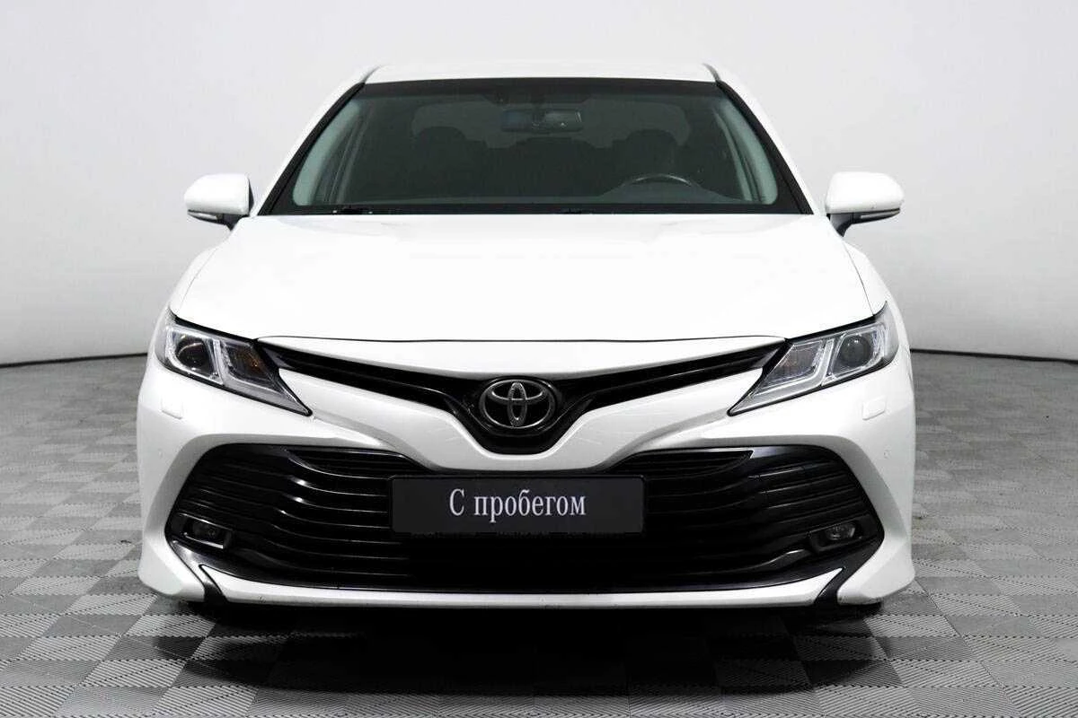 TOYOTA CAMRY, Белый, 2018, Автоматическая, 181 л.с., цена от 1 872 000 руб.