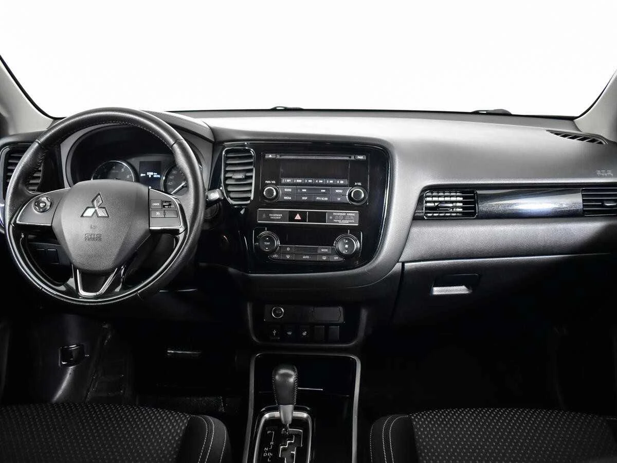 MITSUBISHI OUTLANDER, Белый, 2018, Вариатор, 146 л.с., цена от 1 193 600 руб.