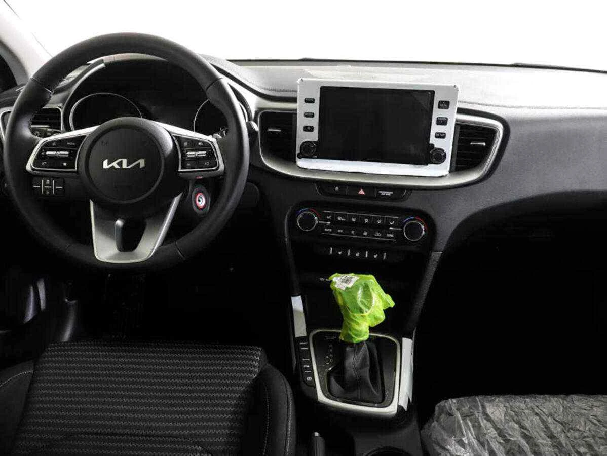 KIA Ceed, Белый, 2022, Автоматическая, 128 л.с., цена от 1 415 000 руб.