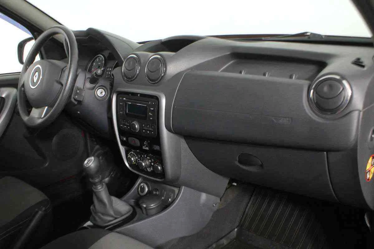 Renault Duster, Красный, 2013, Механическая, 135 л.с., цена от 561 000 руб.