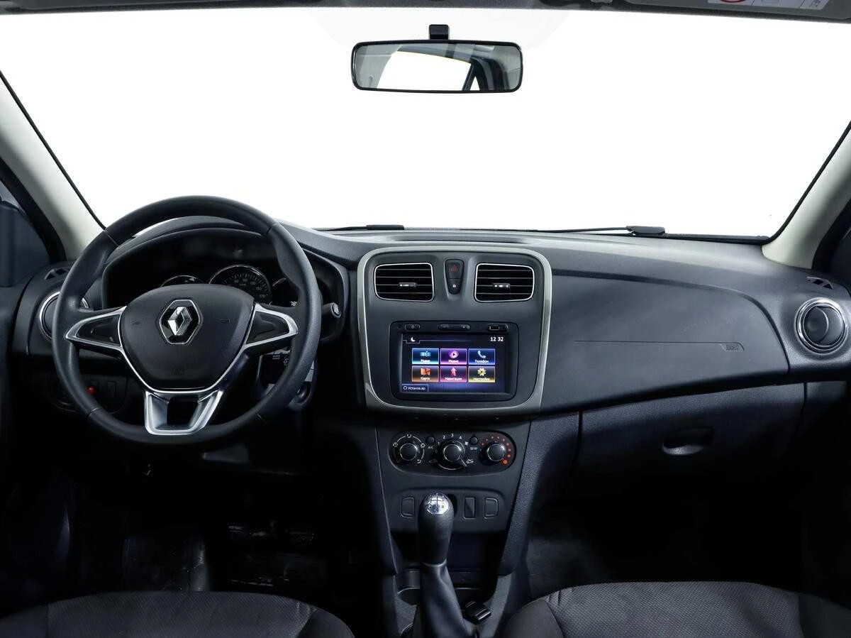 RENAULT LOGAN, Белый, 2019, Механическая, 82 л.с., цена от 665 600 руб.