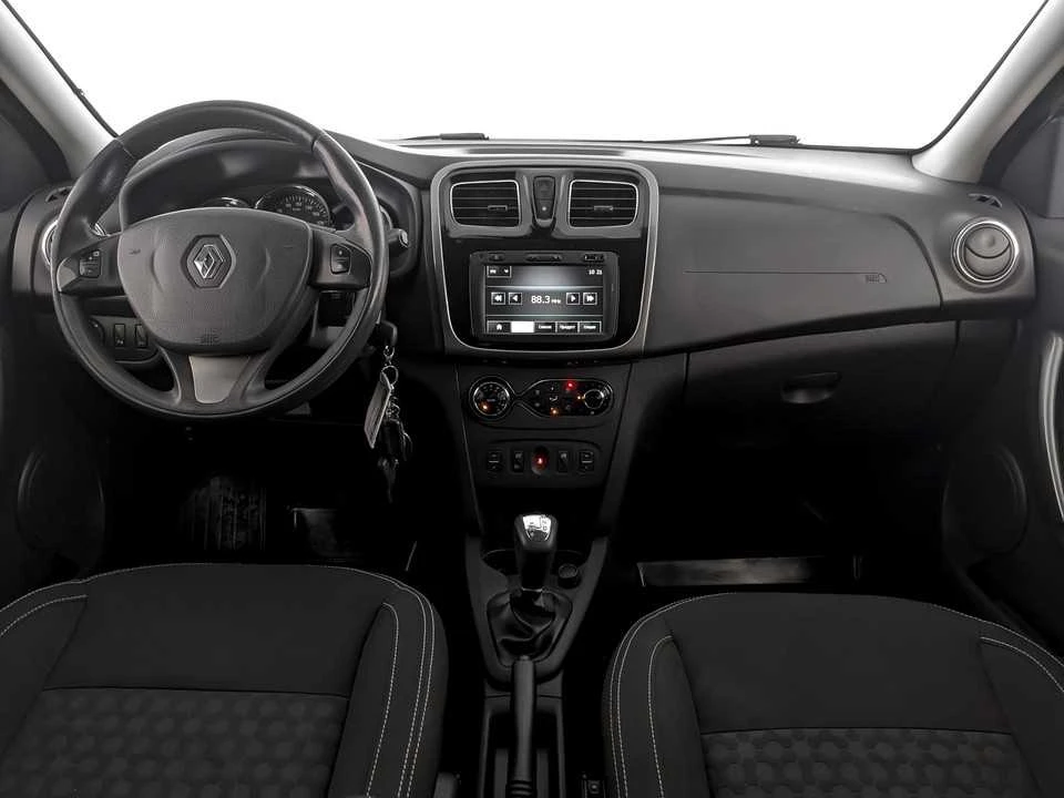 RENAULT SANDERO, Серый, 2015, Робот, 82 л.с., цена от 505 600 руб.