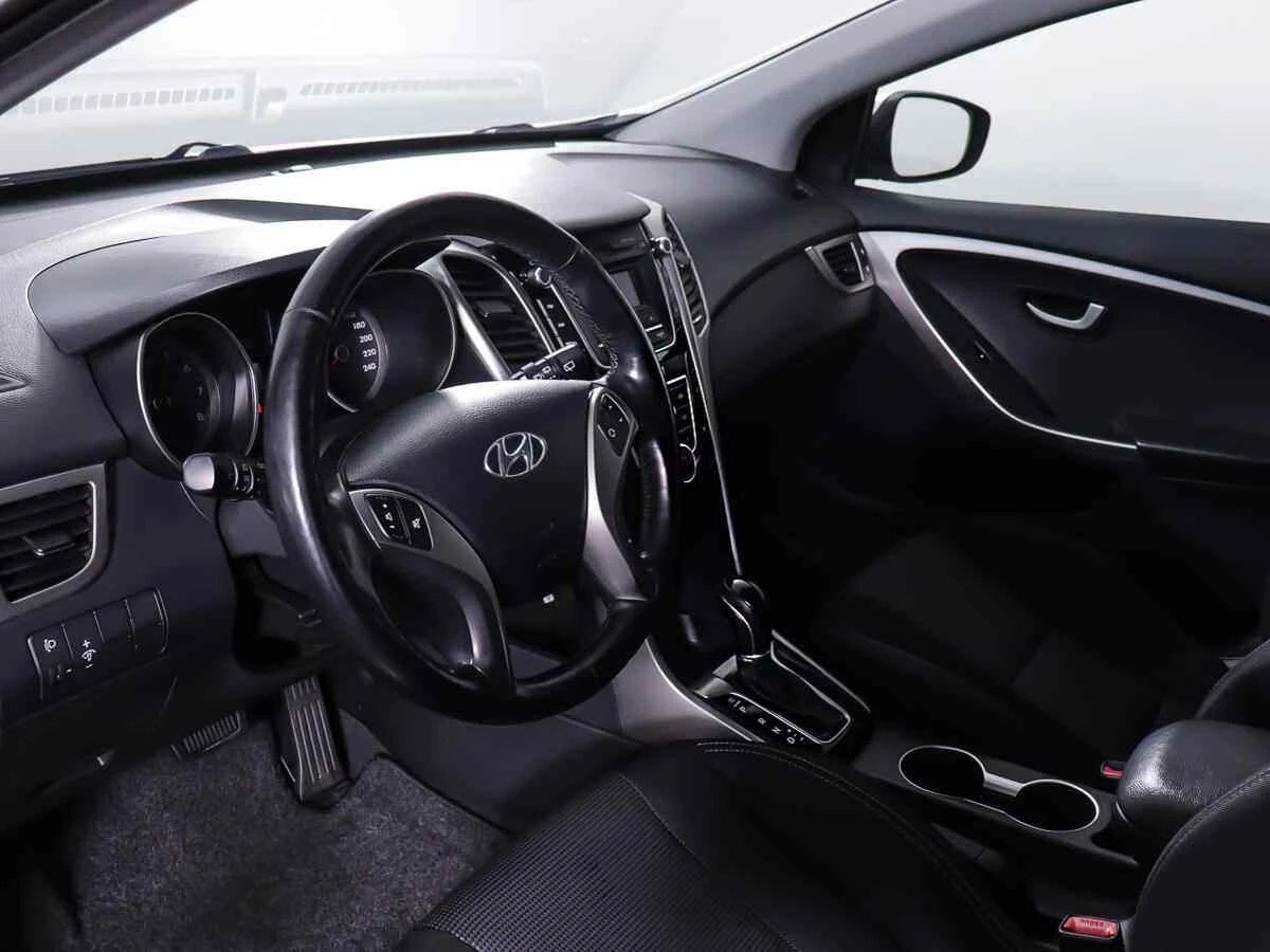 Hyundai i30, Серебряный, 2012, Автоматическая, 130 л.с., цена от 599 000 руб.