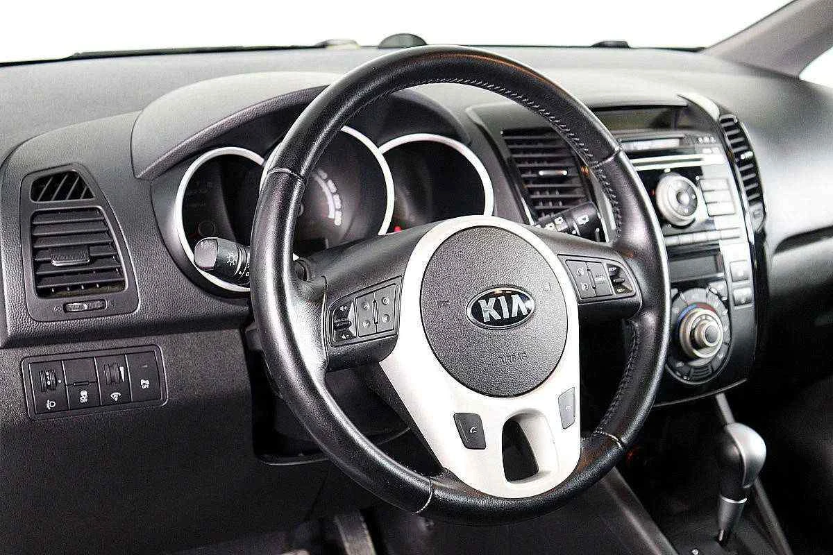 KIA Venga, Белый, 2014, Автоматическая, 125 л.с., цена от 460 000 руб.