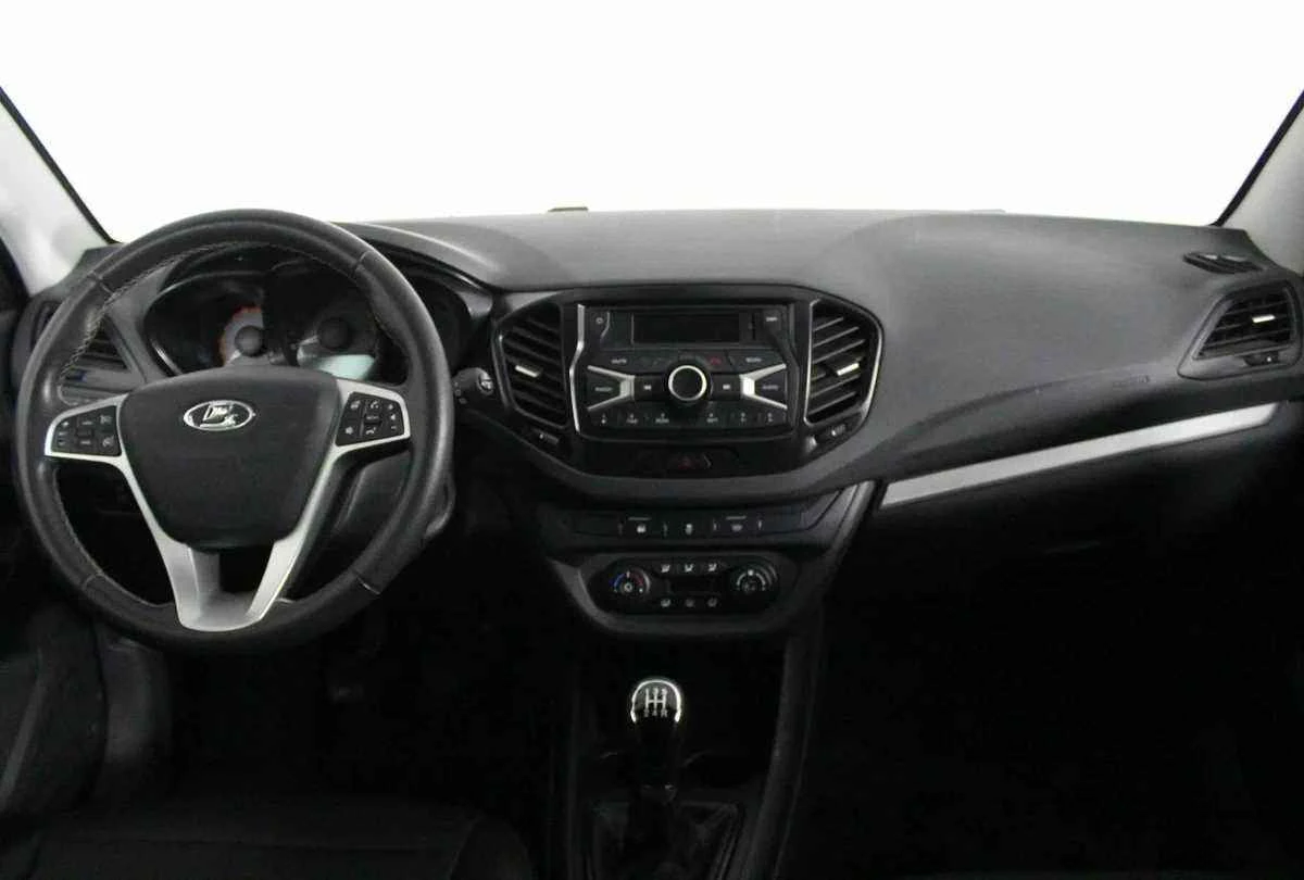 LADA Vesta SW Cross, Черный, 2020, Механическая, 106 л.с., цена от 853 000 руб.