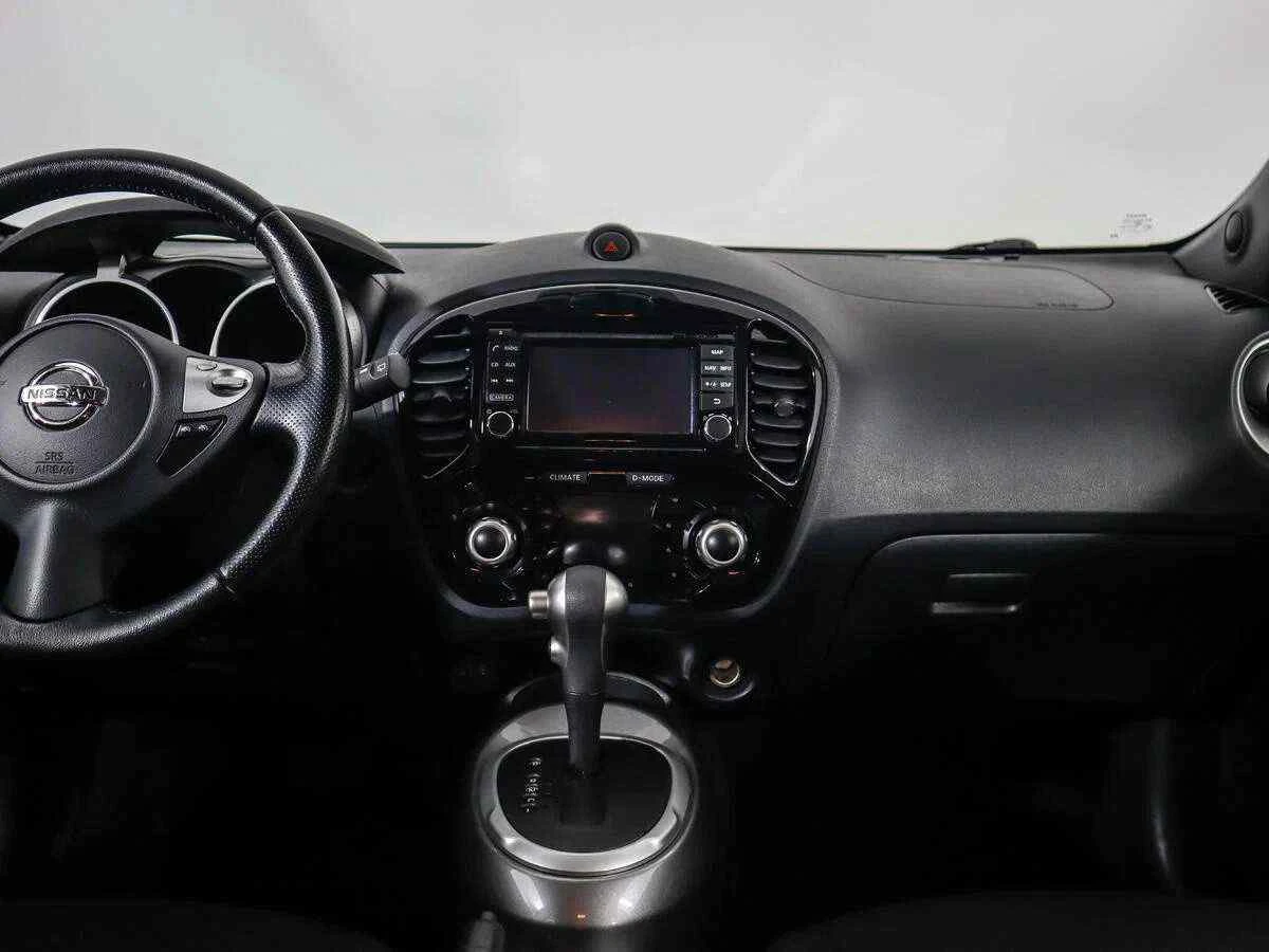 Nissan Juke, Красный, 2015, Вариатор, 117 л.с., цена от 905 700 руб.