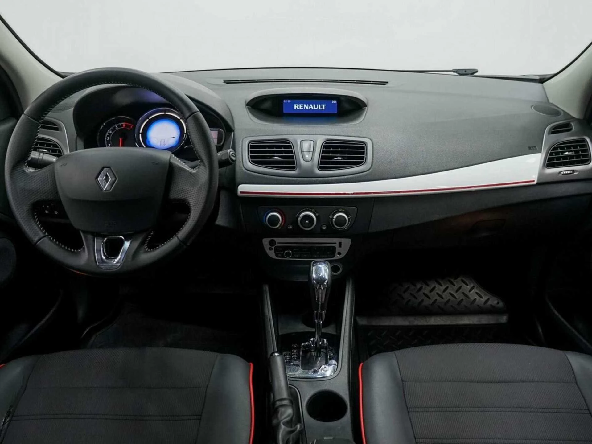 RENAULT MEGANE, Черный, 2013, Вариатор, 114 л.с., цена от 504 000 руб.