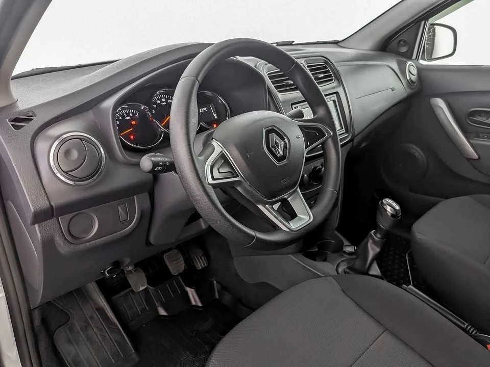 RENAULT LOGAN, Серебряный, 2021, Механическая, 82 л.с., цена от 944 000 руб.