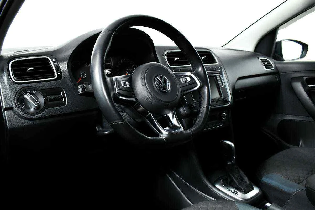 Volkswagen Polo, Голубой, 2020, Автоматическая, 110 л.с., цена от 733 000 руб.