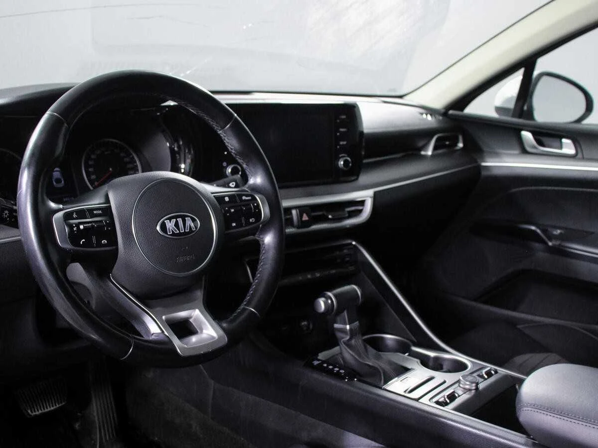 KIA K5, Белый, 2020, Автоматическая, 150 л.с., цена от 1 600 000 руб.