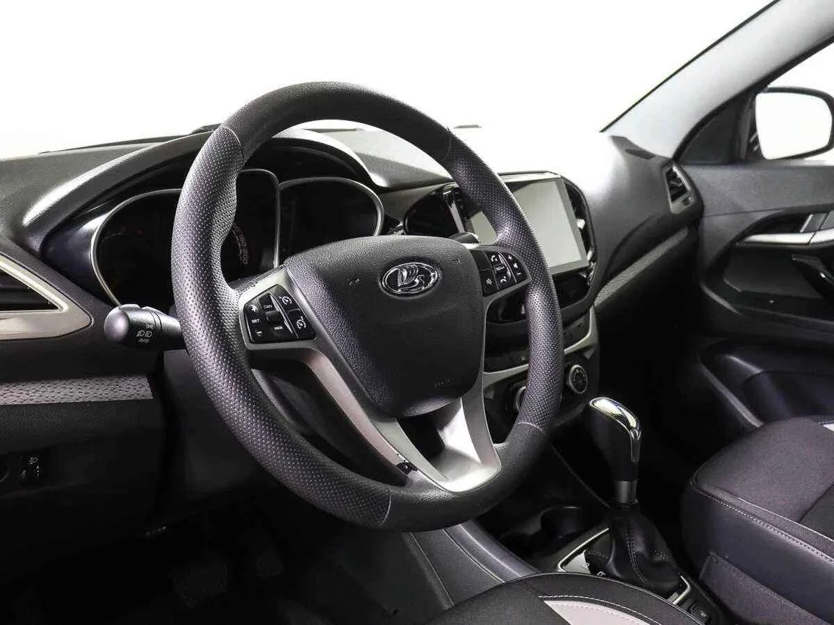 LADA Vesta SW Cross, Оранжевый, 2019, Вариатор, 113 л.с., цена от 757 000 руб.