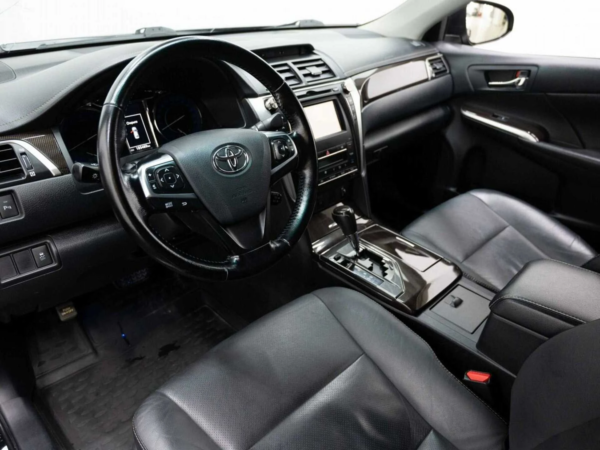 TOYOTA CAMRY, Черный, 2015, Автоматическая, 150 л.с., цена от 1 139 200 руб.