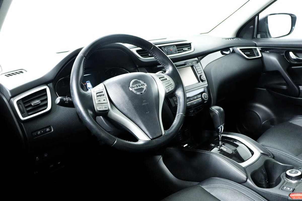 NISSAN QASHQAI, Белый, 2015, Вариатор, 144 л.с., цена от 1 172 000 руб.