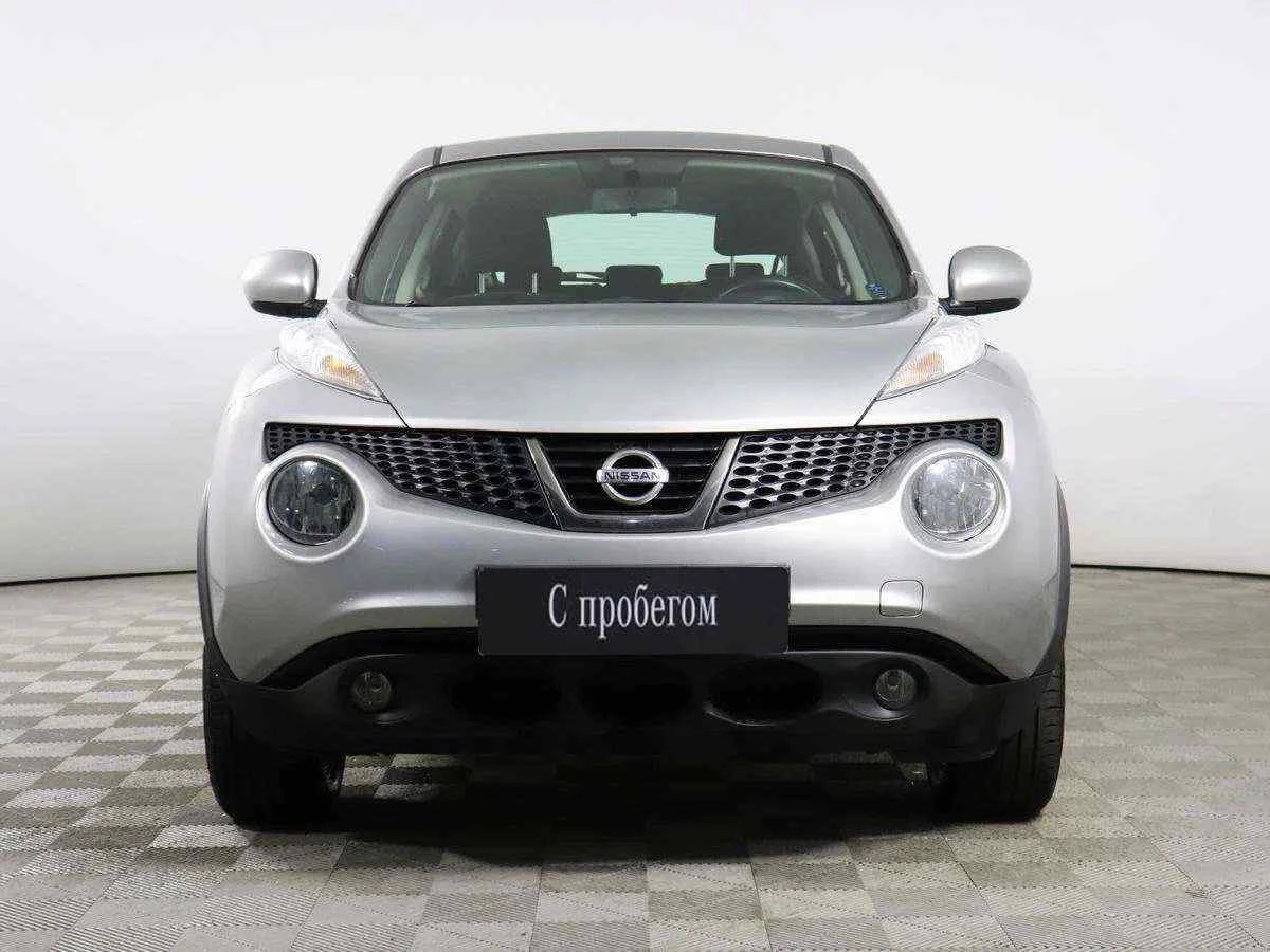 Nissan Juke, Серебряный, 2014, Вариатор, 117 л.с., цена от 610 000 руб.