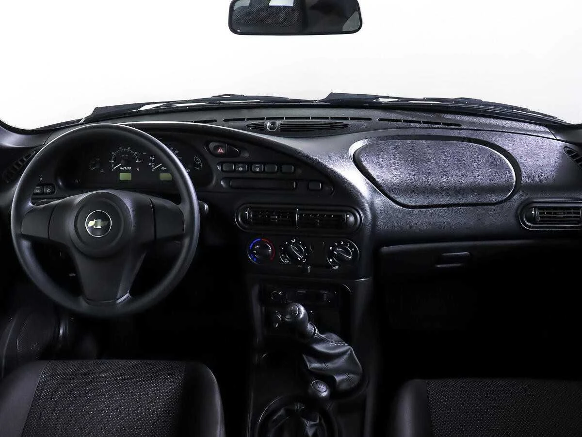 CHEVROLET NIVA, Черный, 2019, Механическая, 80 л.с., цена от 613 600 руб.
