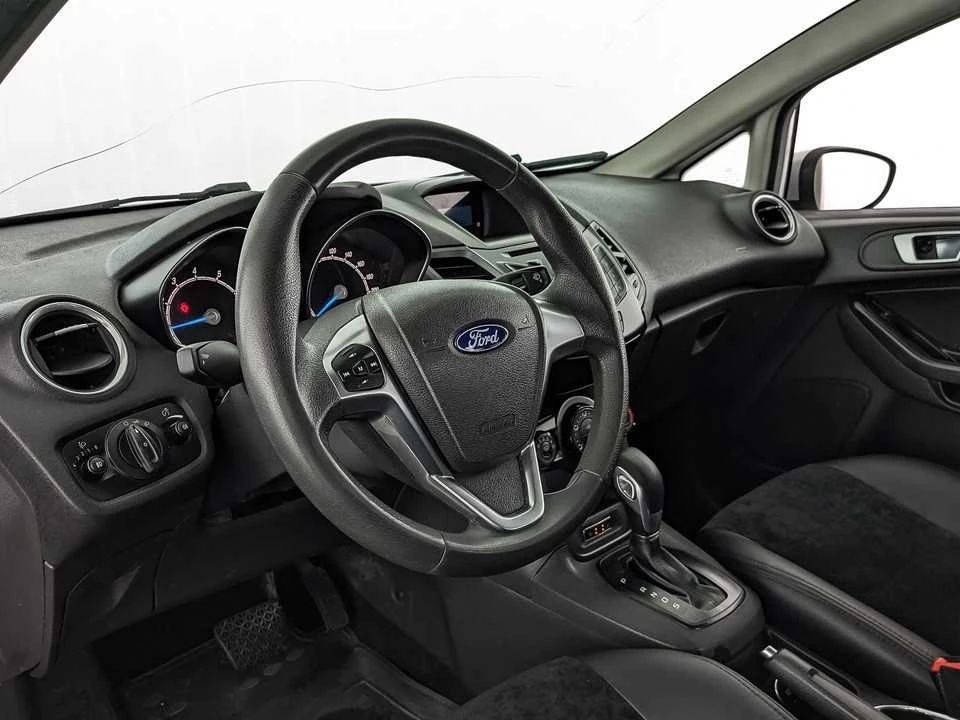 FORD FIESTA, Серебряный, 2016, Робот, 105 л.с., цена от 544 000 руб.