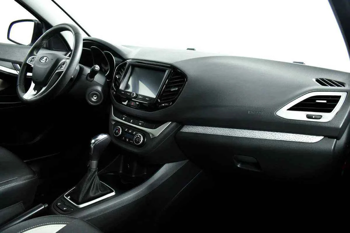 LADA Vesta SW Cross, Белый, 2021, Вариатор, 113 л.с., цена от 977 000 руб.