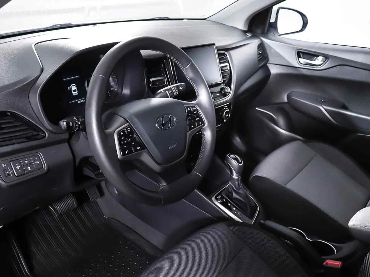 Hyundai Solaris, Белый, 2020, Автоматическая, 123 л.с., цена от 975 000 руб.