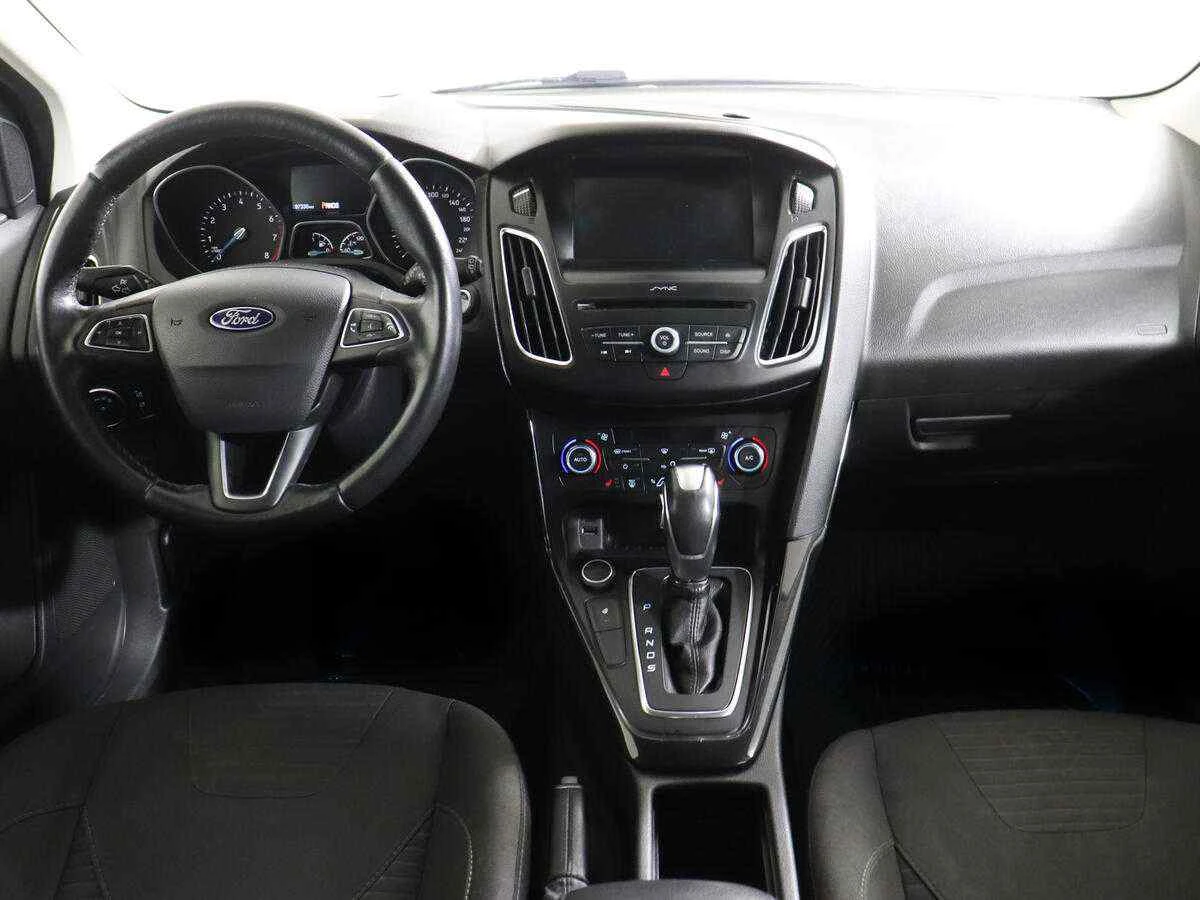 Ford Focus, Черный, 2016, Робот, 105 л.с., цена от 660 000 руб.
