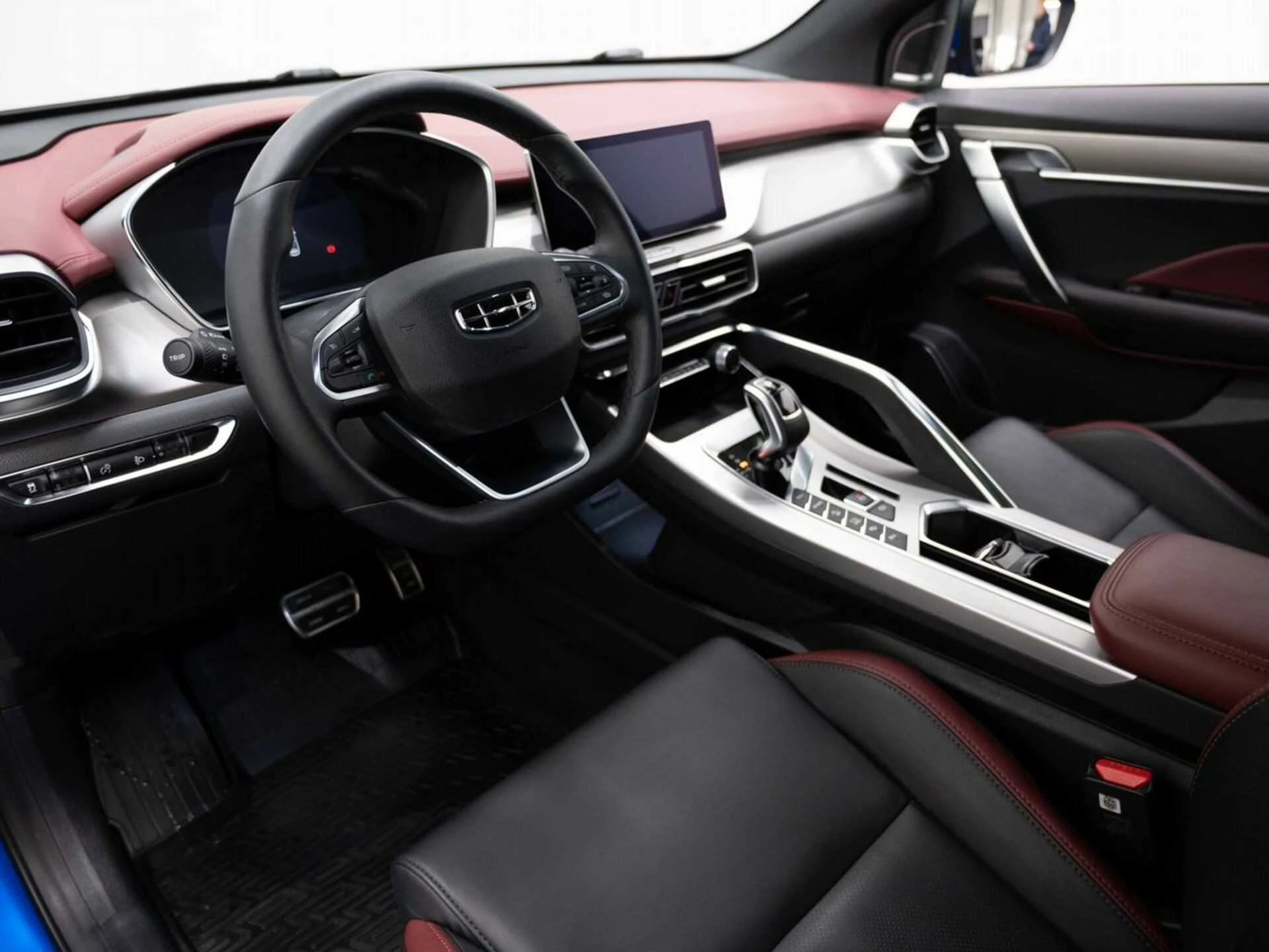 GEELY COOLRAY, Синий, 2020, Робот, 150 л.с., цена от 1 207 200 руб.