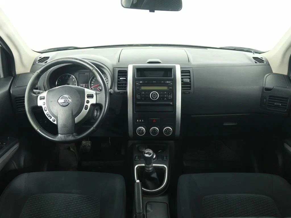 Nissan X-Trail, Серебряный, 2012, Механическая, 141 л.с., цена от 728 000 руб.