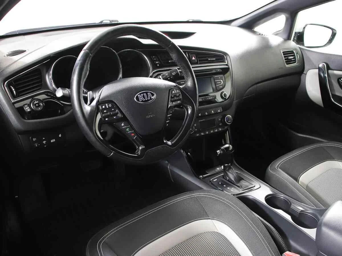 KIA Ceed, Белый, 2016, Автоматическая, 130 л.с., цена от 709 000 руб.