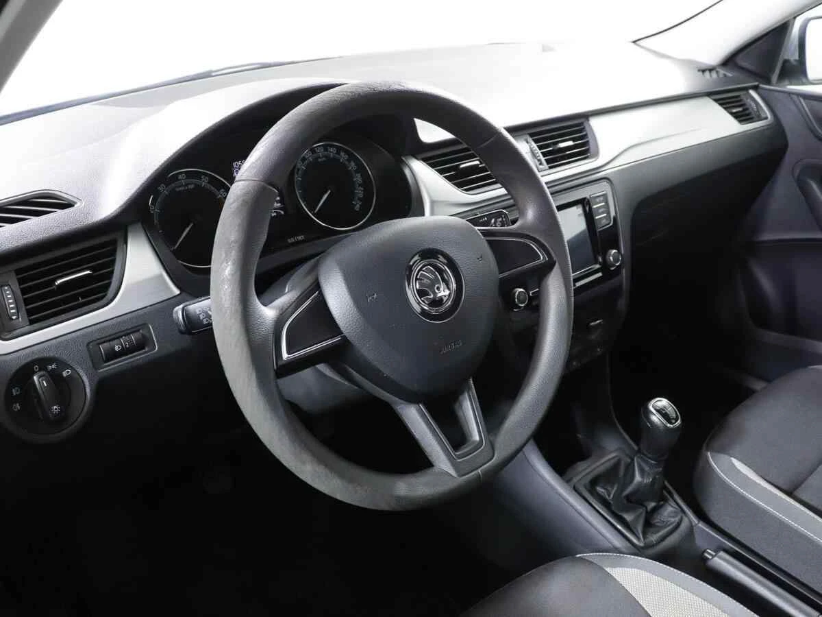 Skoda Rapid, Серебряный, 2017, Механическая, 105 л.с., цена от 579 000 руб.