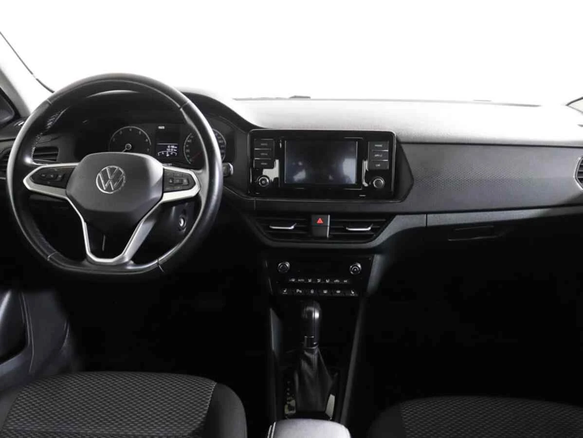 Volkswagen Polo, Красный, 2020, Автоматическая, 110 л.с., цена от 726 000 руб.