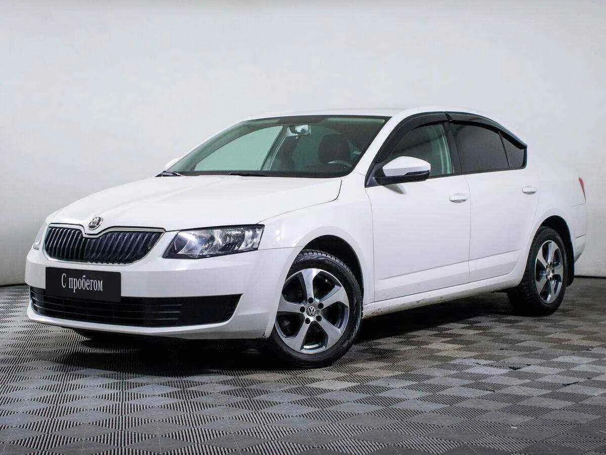 Skoda Octavia, Белый, 2015, Механическая, 110 л.с., цена от 740 000 руб.