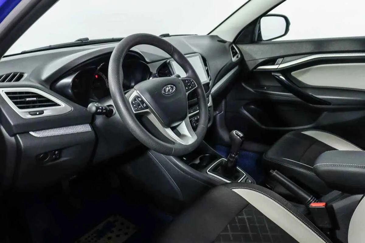 LADA Vesta SW Cross, Синий, 2021, Механическая, 122 л.с., цена от 992 000 руб.