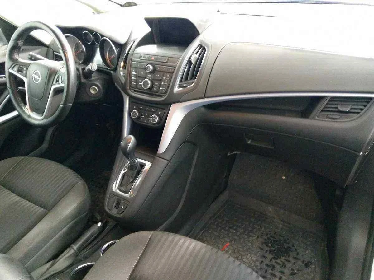 Opel Zafira, Белый, 2014, Автоматическая, 140 л.с., цена от 1 005 000 руб.
