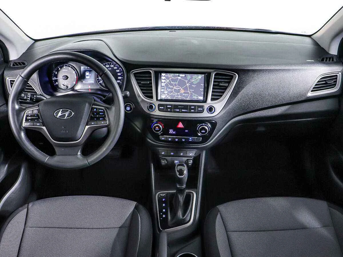 Hyundai Solaris, Серебряный, 2018, Автоматическая, 100 л.с., цена от 549 000 руб.