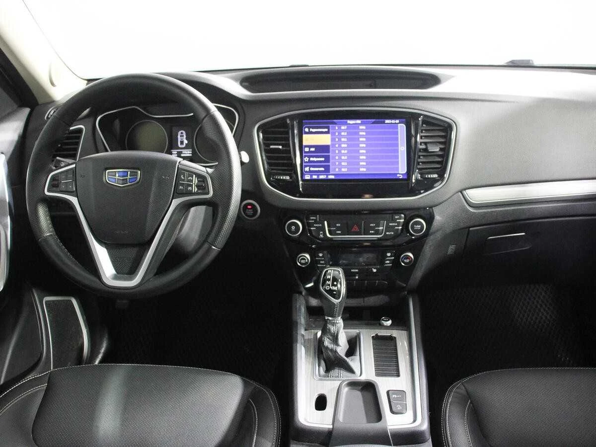 GEELY EMGRAND X7, Белый, 2019, Автоматическая, 139 л.с., цена от 940 000 руб.