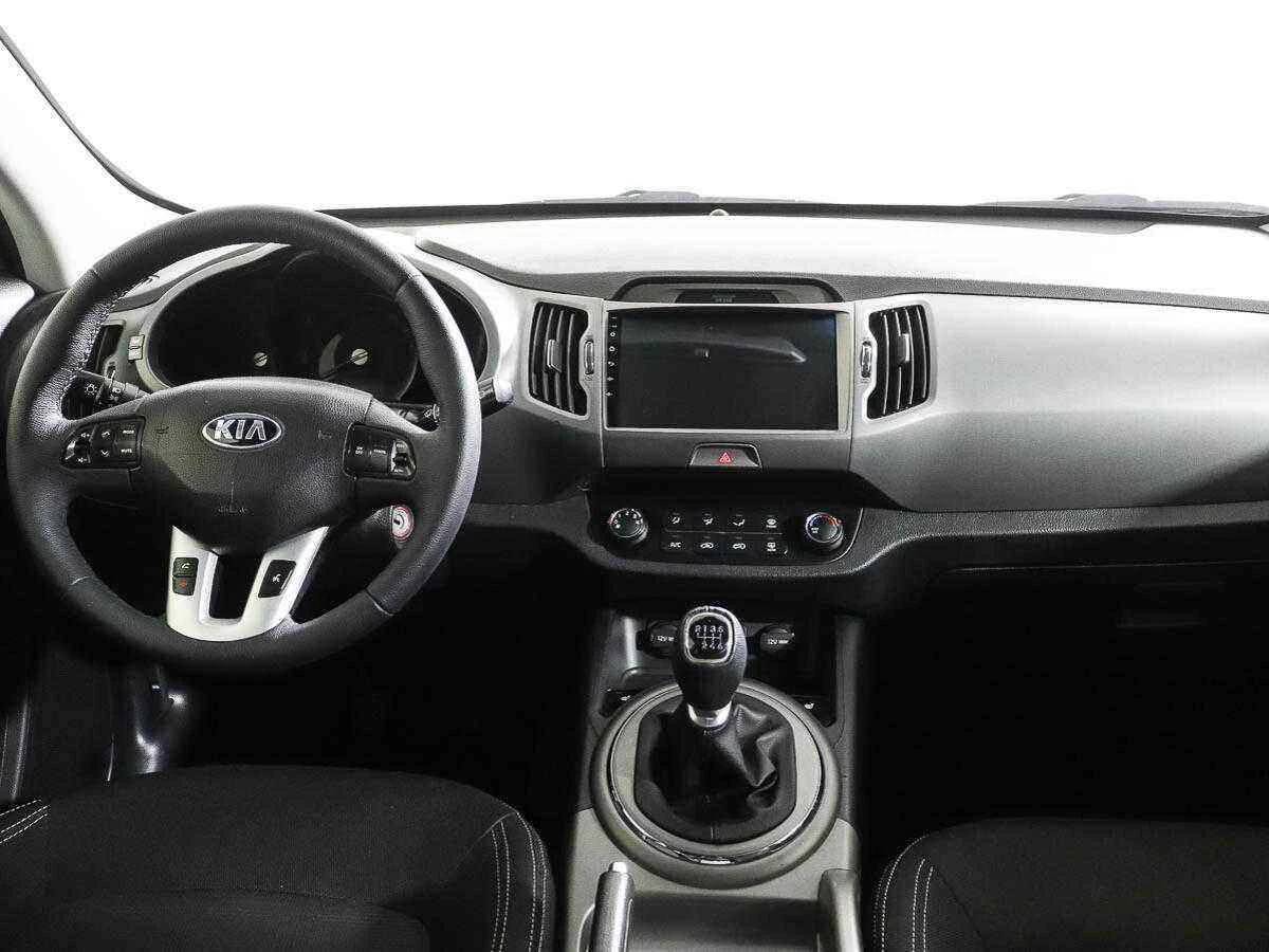 KIA Sportage, Белый, 2015, Механическая, 150 л.с., цена от 840 000 руб.