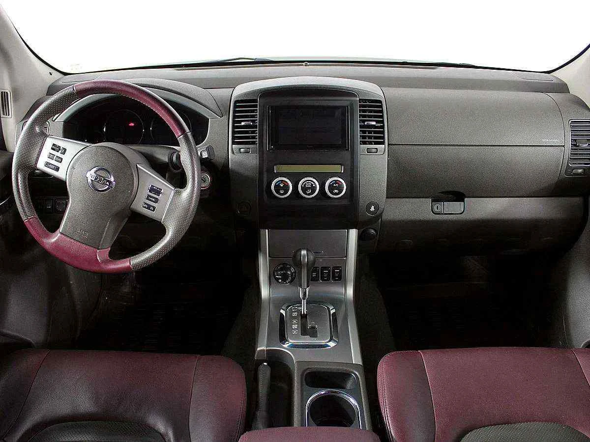 Nissan Pathfinder, Серый, 2013, Автоматическая, 190 л.с., цена от 1 150 000 руб.