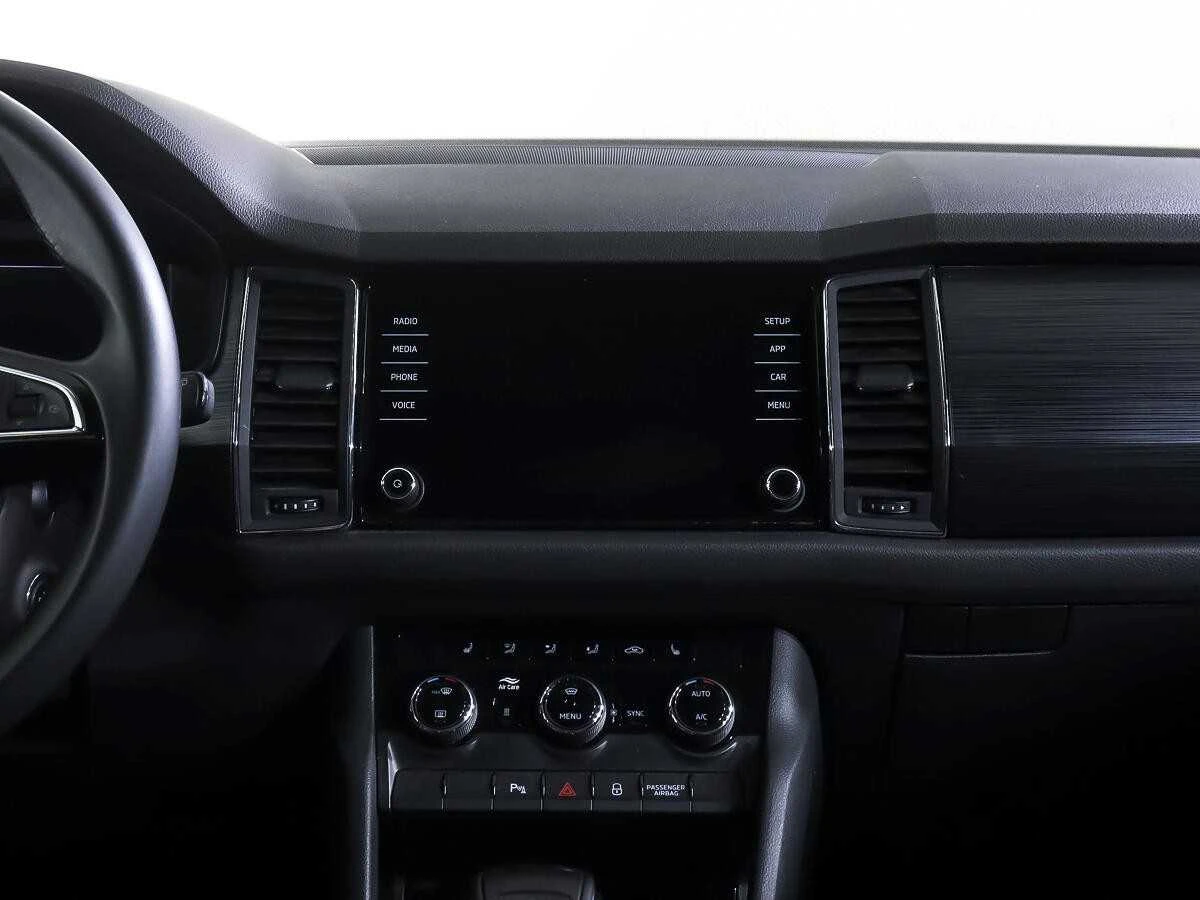 SKODA KODIAQ, Серый, 2019, Робот, 180 л.с., цена от 1 984 000 руб.