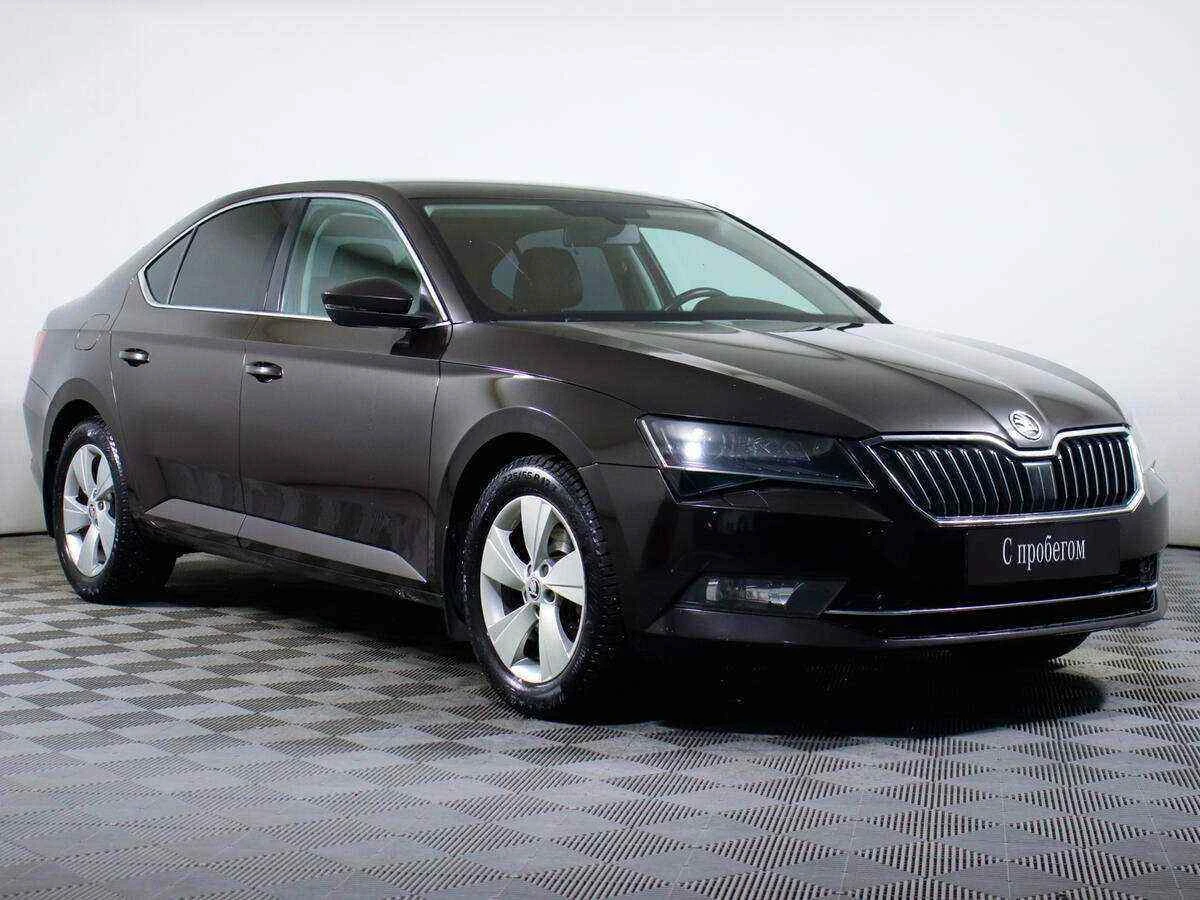 Skoda Superb, Коричневый, 2018, Робот, 180 л.с., цена от 1 569 000 руб.